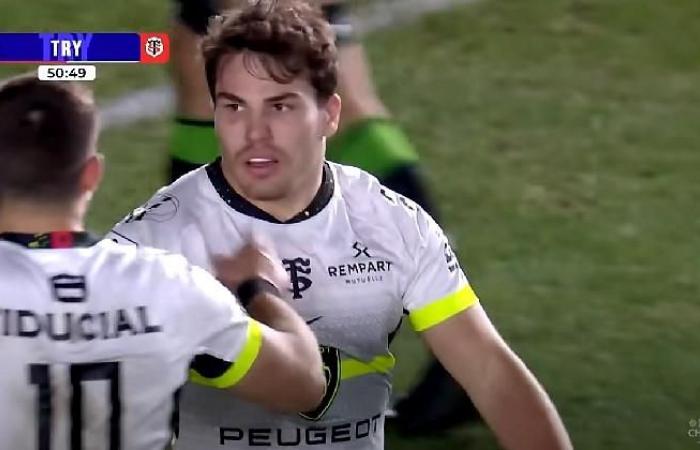 TOP 14. Antoine Dupont ferito in seguito alla manifestazione di Exeter: verso un pacchetto fino al 2025?