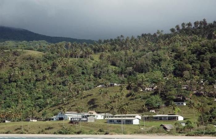 Il terremoto di magnitudo 7.3 al largo delle isole Vanuatu fa temere uno tsunami