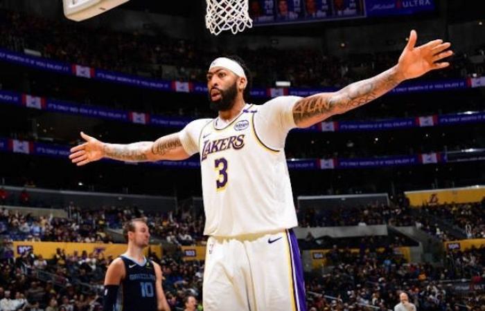 L’enorme serata contro Memphis accende le probabilità MVP di Anthony Davis