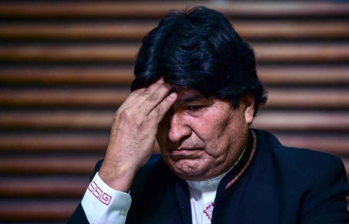 mandato d'arresto contro Evo Morales per “traffico di esseri umani contro un minore”, annuncia la procura