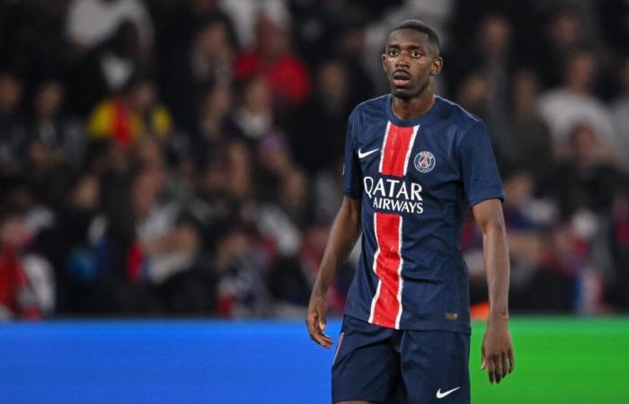 Ousmane Dembélé capisce l'interruzione della partita del PSG-OL a causa dei cori offensivi!