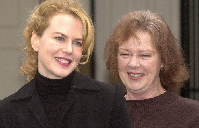 Nicole Kidman difende il diritto di piangere la madre come desidera: “Non ci sono limiti”