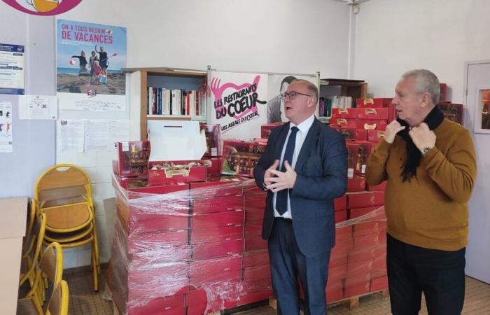 720 pacchi natalizi per i Restos du coeur de Belfort, un gesto che illustra la solidarietà in questa stagione