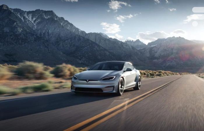 Da Tesla è tornata la ricarica gratuita a vita, ma fai attenzione alle piccole code