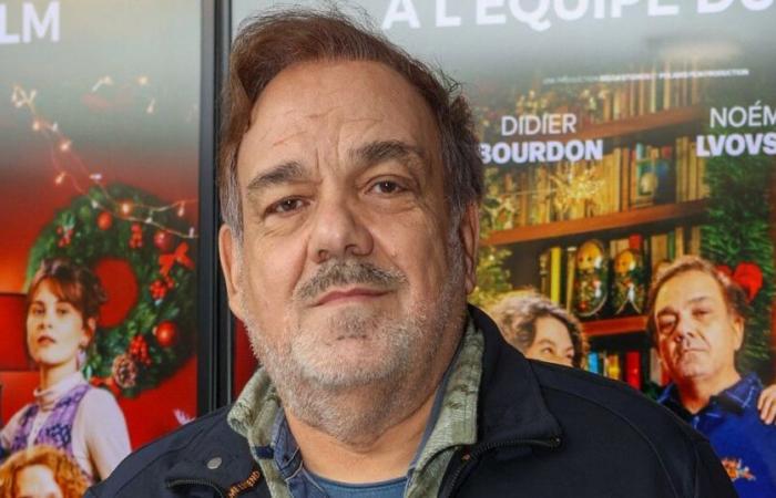 “Comincio ad arrabbiarmi davvero”: Didier Bourdon (Al tuo fianco) ubriaco, si dondola nel backstage