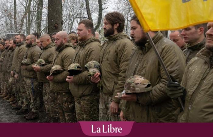 “Un soldato legato a una croce di legno”: aperta un'indagine all'interno dell'esercito ucraino dopo uno scandalo “vergognoso” di abuso di potere