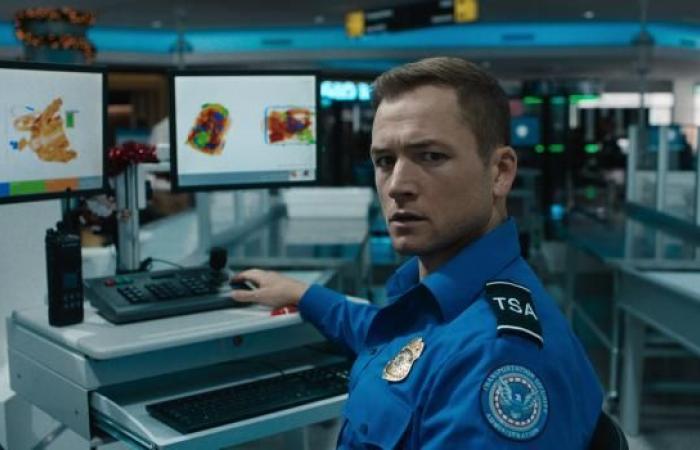 Il “Carry-On” di Netflix riempie il vuoto dei film d'azione di Natale di quest'anno