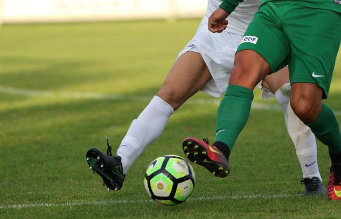 “È l’immagine della Francia oggi!” Samir, istruttore di calcio, picchiato a fine partita per essersi rifiutato di abbassare lo sguardo