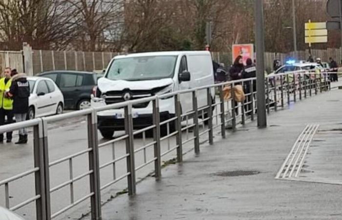 Meudon – Vélizy: un furgone travolge due pedoni su un passaggio protetto, un morto e uno gravemente ferito