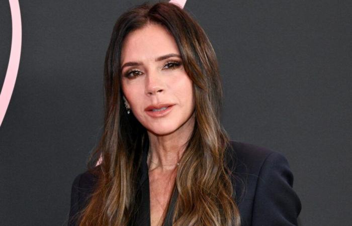 Victoria Beckham parla di chirurgia estetica e afferma di non aver “mai” fatto una rinoplastica