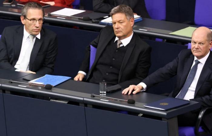 Fiducia scomparsa, budget senza budget, caos finanziario incombente: ora i problemi per Scholz sono solo all’inizio! | politica