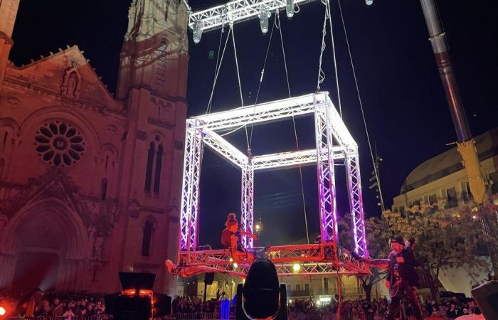 NÎMES Con il cubo, il richiamo del mare per le vacanze