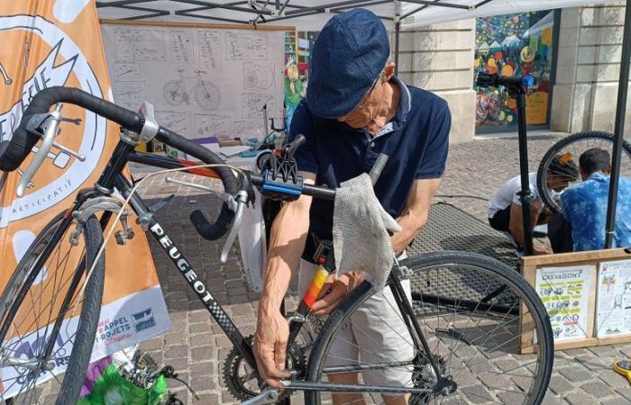 Cahors. Un concorso fotografico sul tema del ciclismo