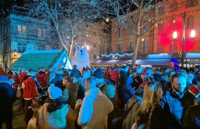 FATTO DELLA SERATA 550 Babbo Natale hanno partecipato alla prima corsa di Natale ad Arles