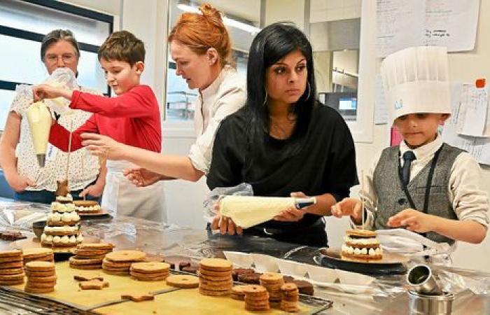 A Plougonvelin, lo chef stellato organizza un laboratorio sul tronco di Natale con i bambini dell'ospedale Morvan