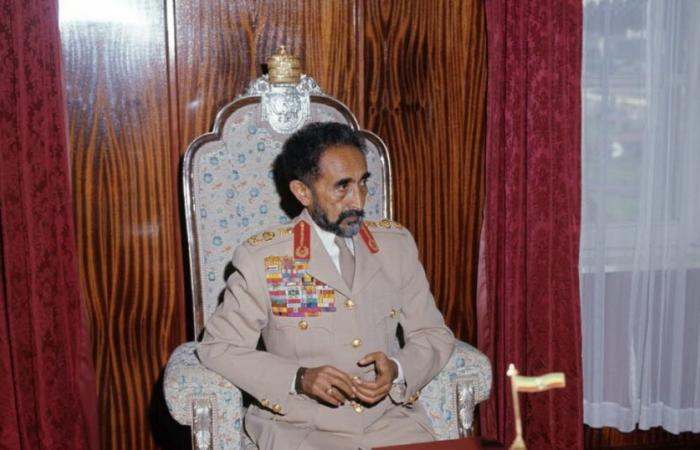 Etiopia. Emmanuel Macron e la polemica sui 400 chili d'oro dell'imperatore Haile Selassie