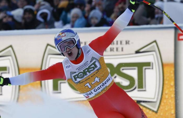 Marco Odermatt vince la discesa libera della Val Gardena