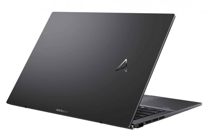 Promo €799 Asus ZenBook 14 UM3402YA-KP757W, Nero 14″ Alta fedeltà 2.5K sRGB 9 ore PC portatile facile da trasportare AMD Ryzen 5 con NumPad e biometria