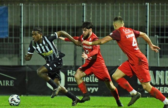 dopo la vittoria contro Le Poiré-sur-Vie, Poitiers trascorrerà il Natale al caldo