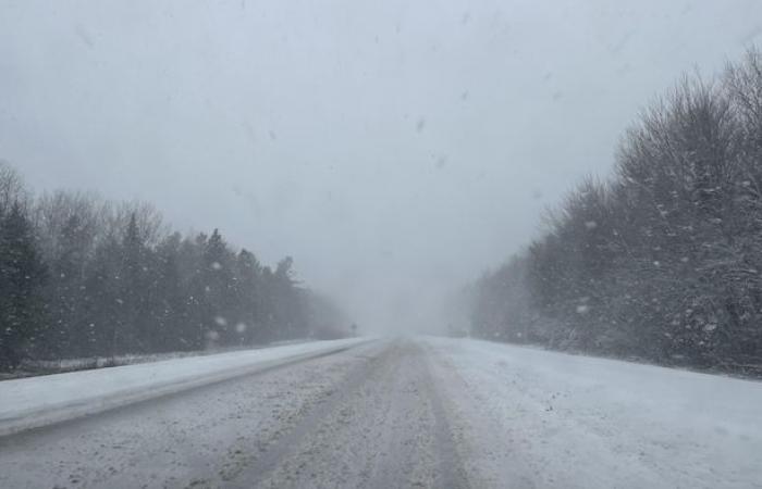 Una forte tempesta invernale colpisce le province atlantiche