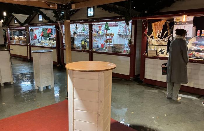 “In piazza ci sono più commercianti che clienti”, molto delusi i venditori di questo mercatino di Natale