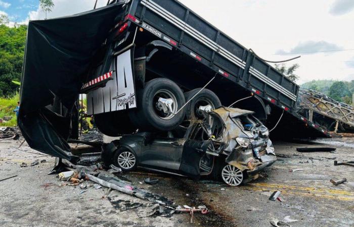 Incidente d'autobus in Brasile: il bilancio delle vittime sale a 32