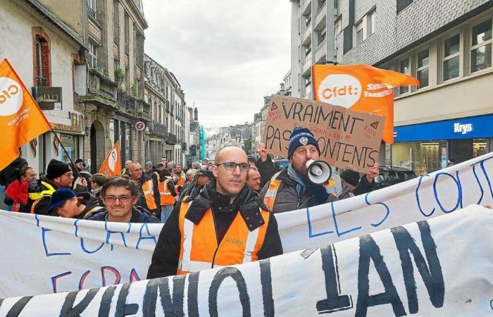 Dimostrazione degli autisti della Kicéo a Vannes: la rete si spezza ovunque