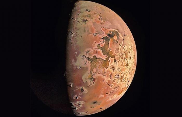 La NASA risolve un mistero vecchio di 44 anni sulla luna infernale Io di Giove