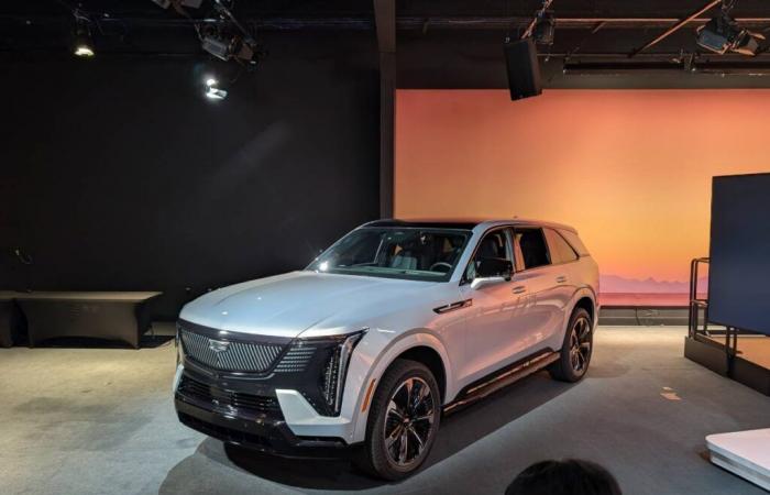 Cadillac fissa il prezzo statunitense per Escalade IQ a $ 129.900