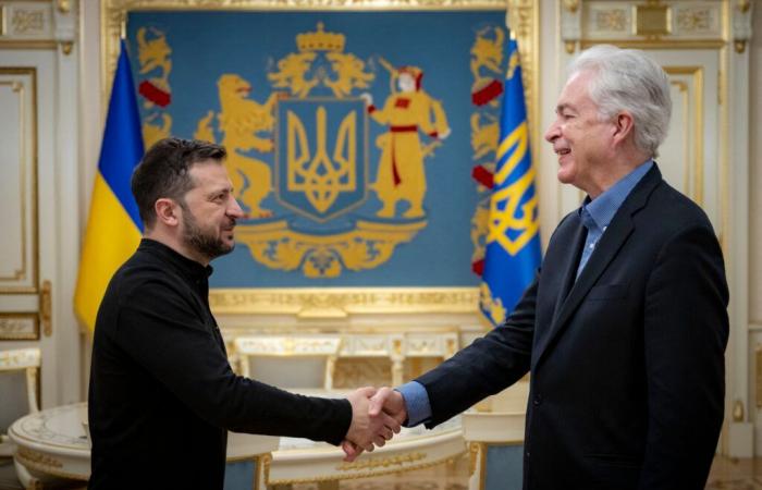 Zelenskyj afferma di aver incontrato il direttore della CIA in Ucraina