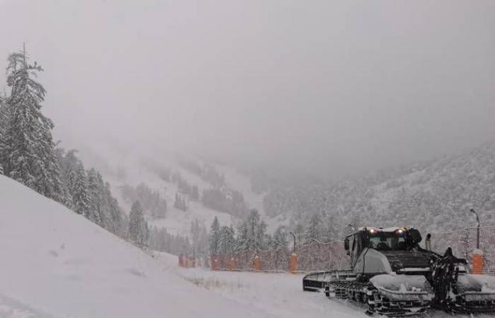 Un metro di neve in 48 ore, rischio valanghe, tre dipartimenti alpini in allerta arancione… Domenica un episodio di neve “notevole”