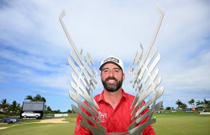 Vincitore dell'AfrAsia Bank Mauritius Open, John Parry vince per la prima volta in quattordici anni