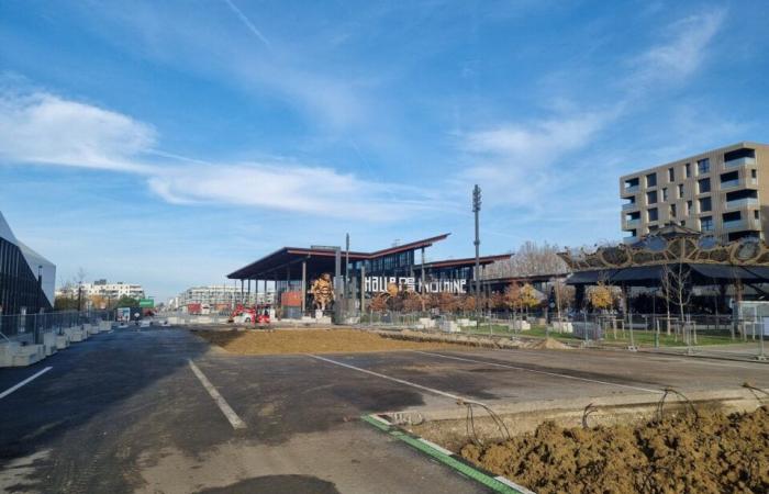 Tolosa. Su questo vecchio tracciato il bitume viene fatto saltare in aria per creare un parco di diversi ettari