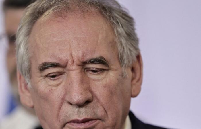 Secondo l'Ifop, l'indice di popolarità di François Bayrou è storicamente basso