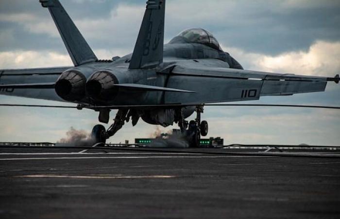 Un F/A-18F Super Hornet è stato abbattuto dal “fuoco amico” sul Mar Rosso