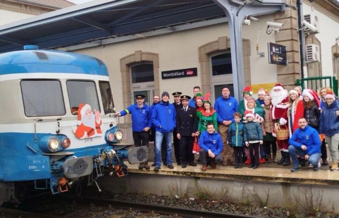 150 persone all'arrivo del treno di Babbo Natale a Montbéliard