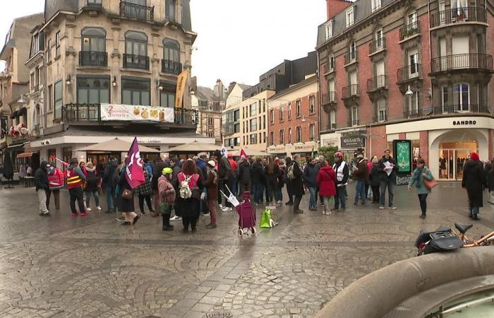 a Reims si sono radunate un centinaio di persone