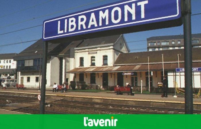 Nel cuore della notte, un cortocircuito sulla ferrovia provoca l'esplosione delle prese di corrente e l'incendio di un garage in rue de la Savenière a Sberchamps