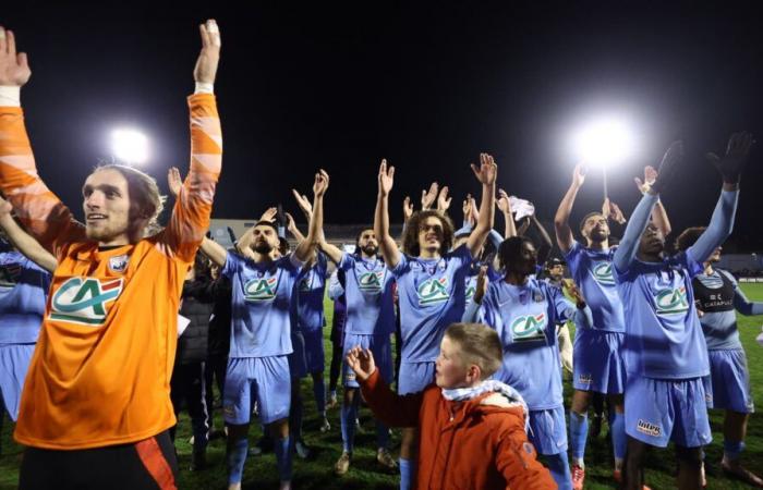 “Natale in anticipo!” L'FC Espaly esplode di gioia in un bar dopo l'annuncio del pareggio della Coupe de France contro il PSG