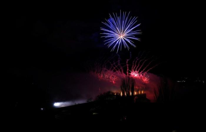 La città di Avignone rinvia i fuochi d'artificio di fine anno