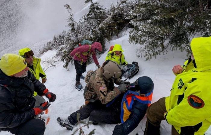 IMMAGINI | L'escursione sul Monte Lafayette si trasforma in una lotta per la sopravvivenza e il salvataggio in elicottero