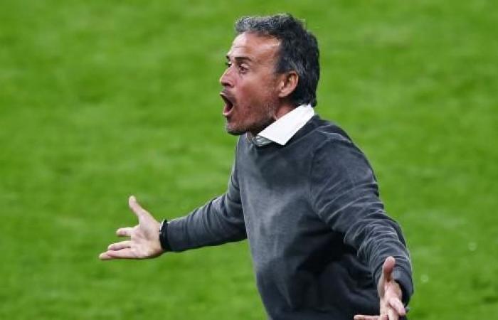 Safonov confessa: “I primi allenamenti al PSG orribili, ora invece capisco Luis Enrique”