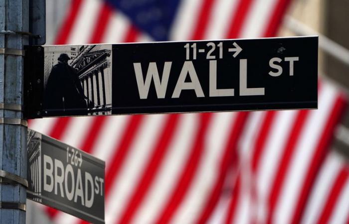 Mercato: Wall Street vista in ordine sparso prima di una settimana abbreviata