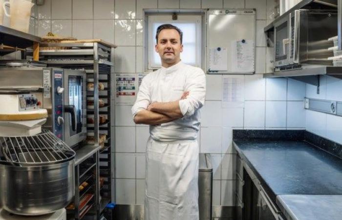 Il dipendente presenta una denuncia contro lo chef dell'Hof van Cleve, Floris Van Der Veken