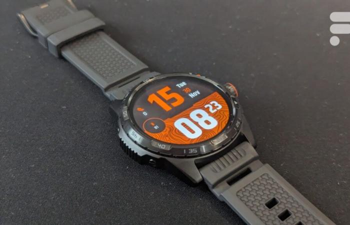 un orologio sportivo Wear OS con un'eccellente durata della batteria