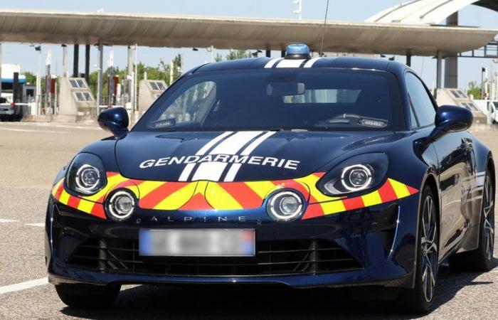 Morte di un motociclista e del suo passeggero investiti da un alpino della gendarmeria: inseguimento, conducente senza patente… Quello che sappiamo dell'incidente