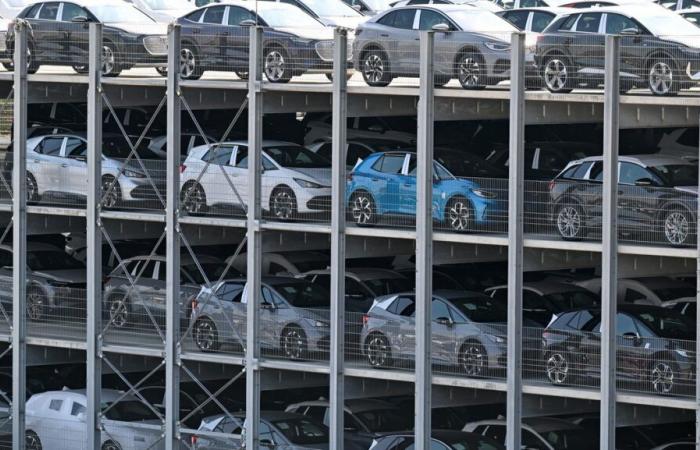 VW taglia 35.000 posti di lavoro: le conseguenze sono gravi