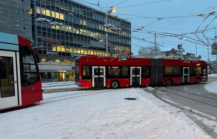 Berna: la neve causa disagi alla circolazione – 70 incidenti