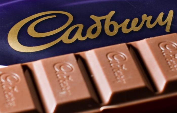 Snobbato da Carlo III, il cioccolato Cadbury ha perso il suo “mandato reale”