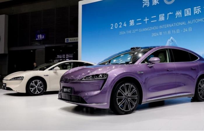 Huawei sconvolge il mondo con un SUV elettrico che funziona anche a benzina